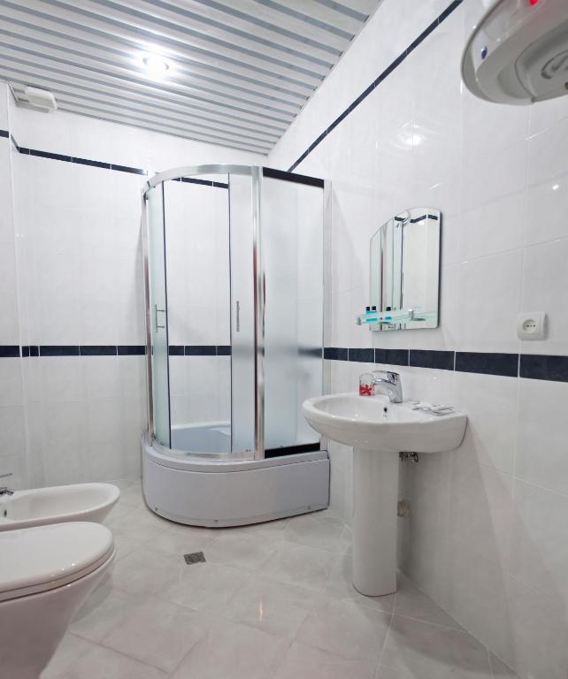 Astoria Hotel Tbilisi Ruang foto