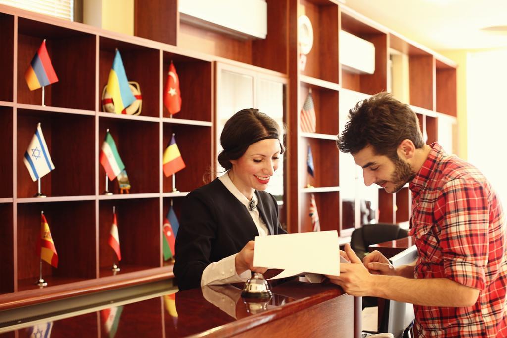 Astoria Hotel Tbilisi Bagian luar foto