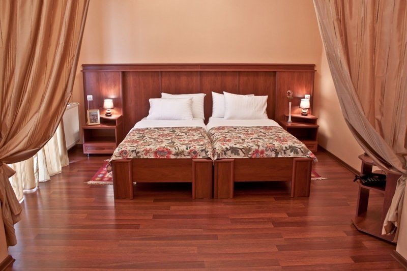Astoria Hotel Tbilisi Bagian luar foto